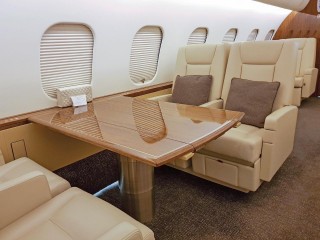 Airplane Global 5000