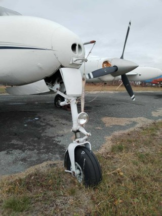 Airplane Cessna-310