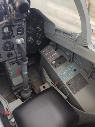 L-39 aircraft simulator