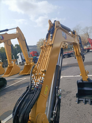 Crawler mini excavator CAT303CR