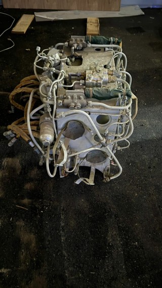 Panel of hydraulic units for Mi-8T