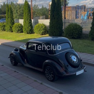 Mercedes-Benz w136