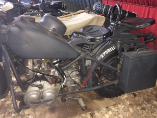 BMW R-75