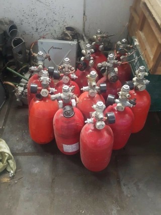Aviation fire extinguishers