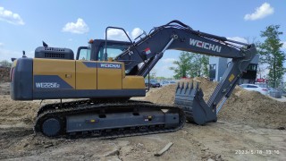WEICHAI WE225E2 crawler excavator
