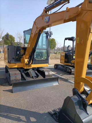 Crawler mini excavator CAT305.5