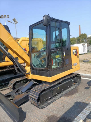 Crawler mini excavator CAT305.5