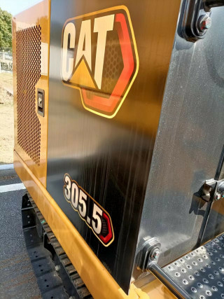 Crawler mini excavator CAT305.5