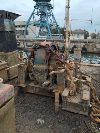 Spare parts for self-propelled floating crane PK-80