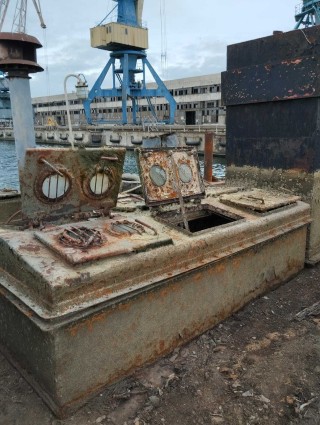 Spare parts for self-propelled floating crane PK-80