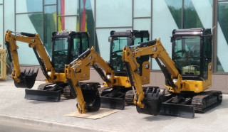 Crawler mini excavator CAT303CR