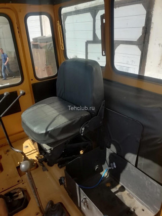 Bulldozer caterpillar T-170