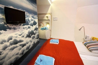 The Boeing 737-300, charged