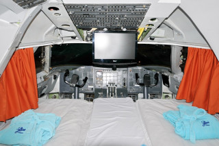 The Boeing 737-300, charged