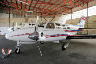Airplane Beechcraft Baron 58P