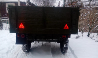 flatbed trailer