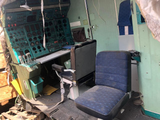 Tu-154 cockpit