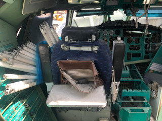 Tu-154 cockpit