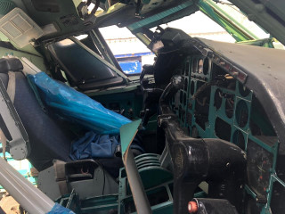 Tu-154 cockpit