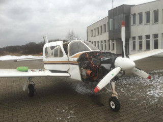 Aircraft Piper arrow Iii PA 28r-201